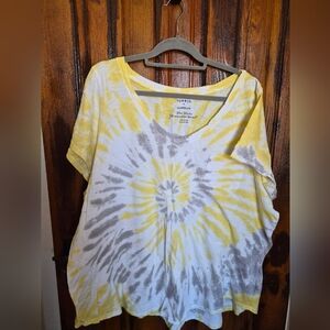 Torrid Size 4 Tie Dyed 100% Cotton Tshirt